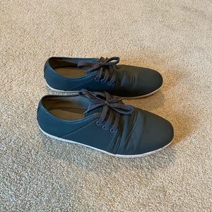 Franco Vanucci size 9